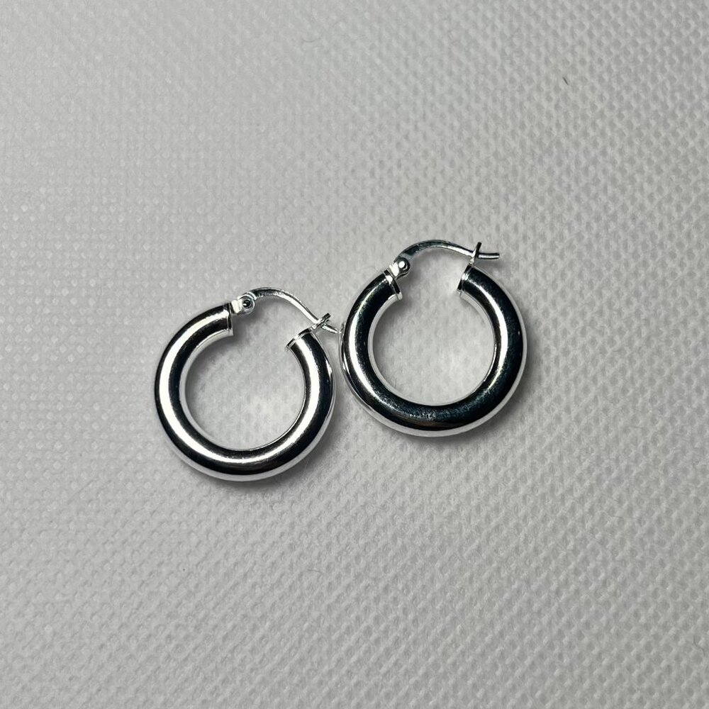 925 Sterling Silver Sweet Memories Small Thick Hoops